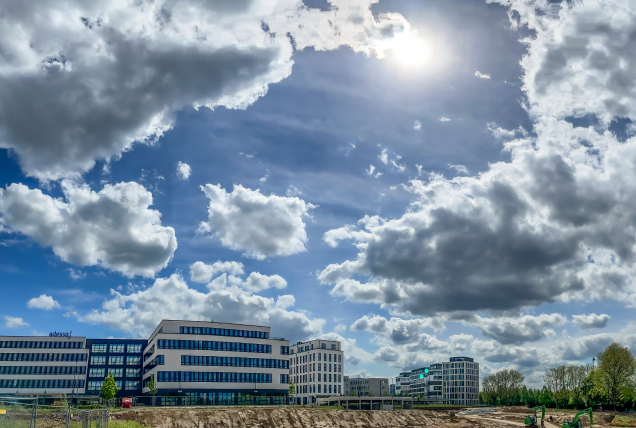 Stadtkrone Ost Bauland bei gutem Wetter