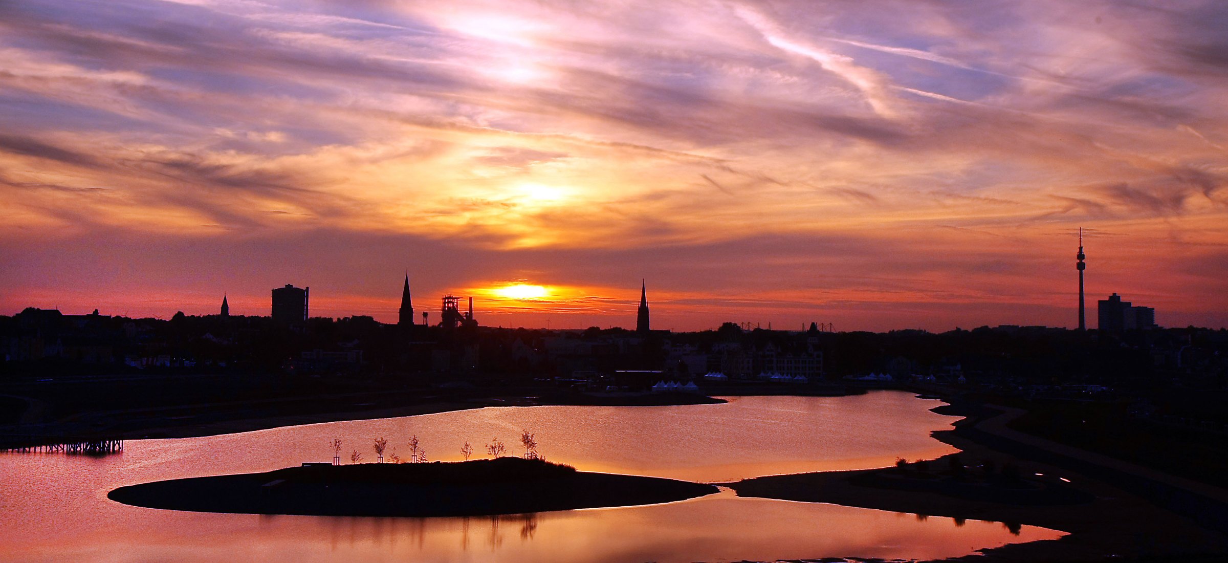 Dortmunder Skyline im Sonnenuntergang Die Dortmunder Skyline im Sonnenuntergang.