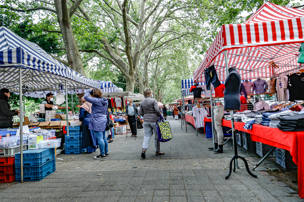 Marktstände auf dem Nordmarkt in Dortmund