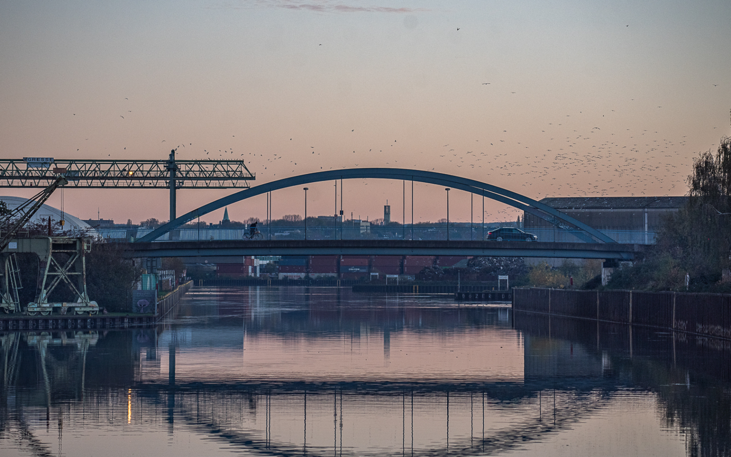Rundbogenbrücke im Dortmunder-Hafen